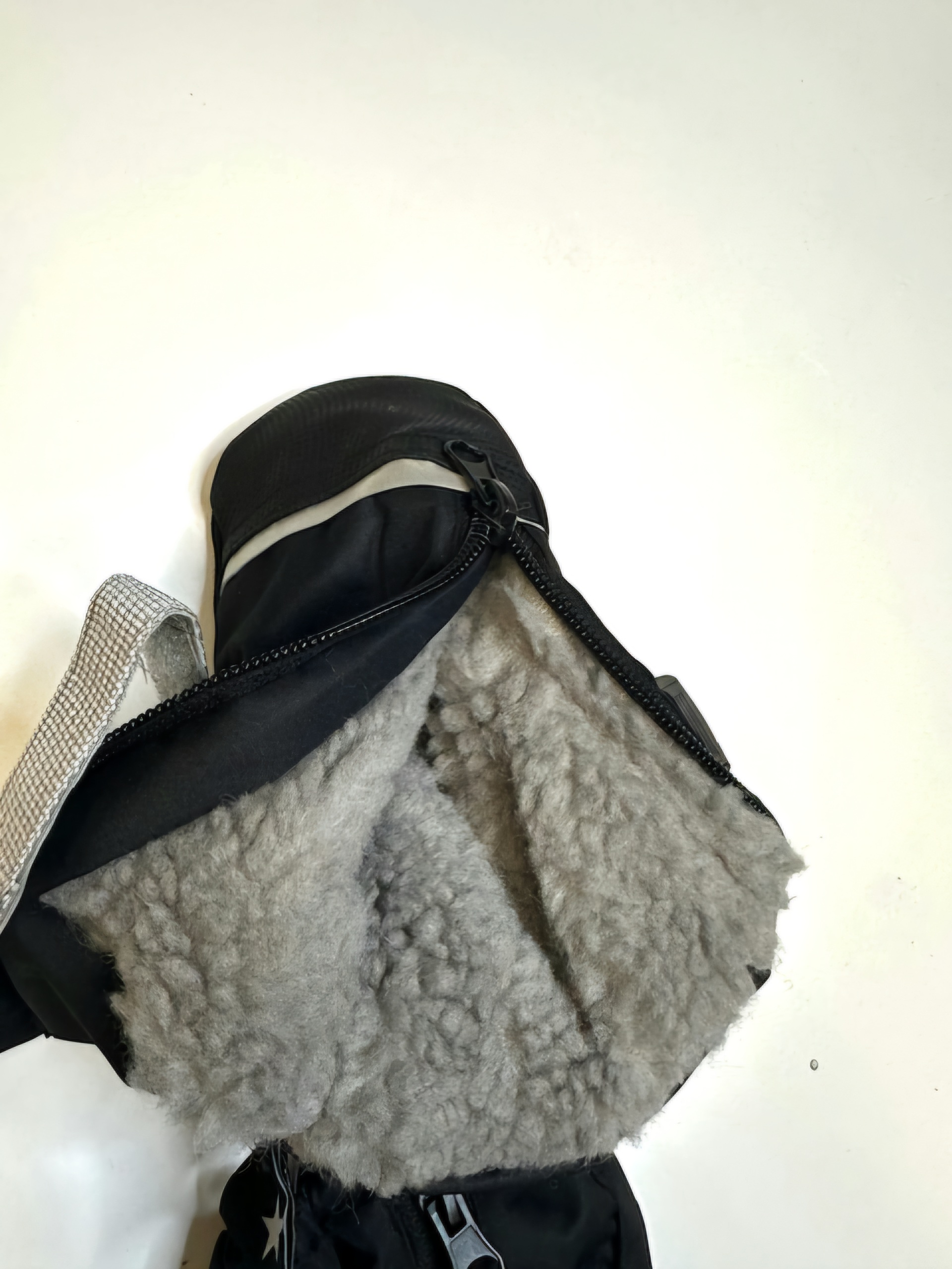 Jonathan villavoodriga talvekindad 'Must' KIIDETUD MUDEL!